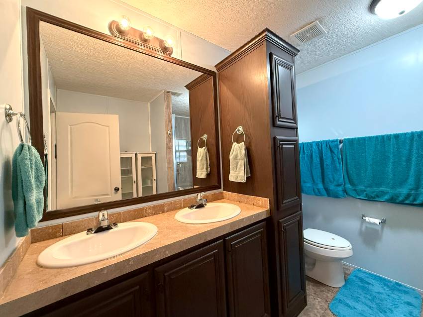 107 Holland St a Ellenton, FL Mobile or Manufactured Home for Sale